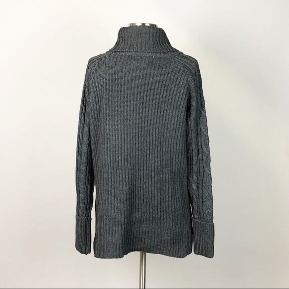 Cable Knit Turtleneck Sweater - Picture 3 of 6